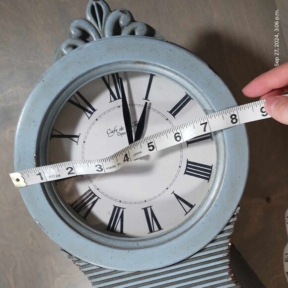 Stunning Pier one clock ornate flower birds battery operated alice in wonderland - Picture 15 of 16